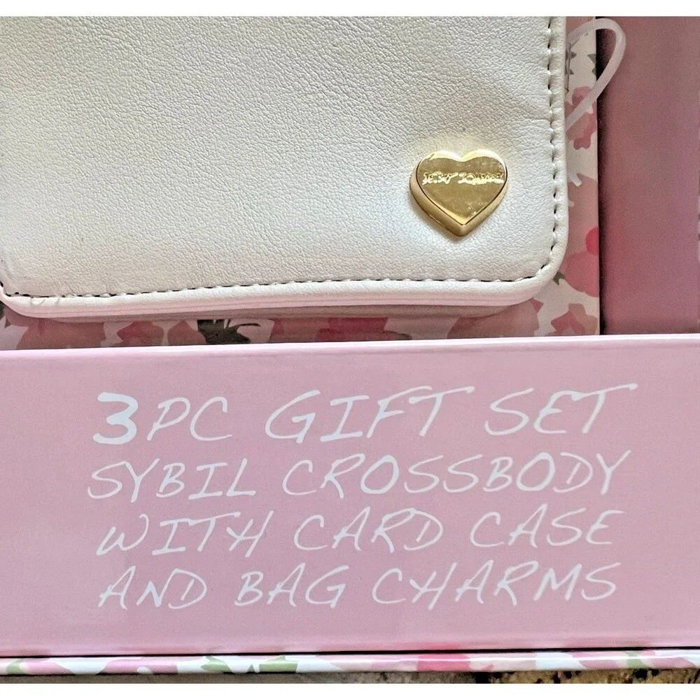 Betsey Johnson Sybil Crossbody Gift Set w/ Card Case & Charms NWT Pink Hearts